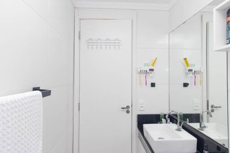 Apartamento para alugar com 38m², 2 quartos e sem vaga Apartamento para alugar com 38m², 2 quartos e sem vagaBanheiro