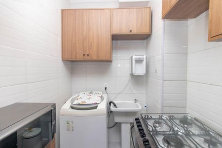Apartamento para alugar com 38m², 2 quartos e sem vaga Apartamento para alugar com 38m², 2 quartos e sem vagaCozinha e Área de Serviço