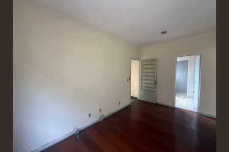 Sala de apartamento para alugar com 2 quartos, 55m² em Itapoã, Belo Horizonte