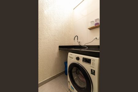 Área de Serviço de casa de condomínio à venda com 2 quartos, 115m² em Jd. Talarico, São Paulo