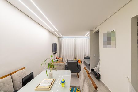 Casa de Condomínio à venda com 2 quartos, 115m² em Jd. Talarico, São Paulo