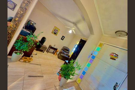 Casa para alugar com 3 quartos, 210m² em Nonoai, Porto Alegre