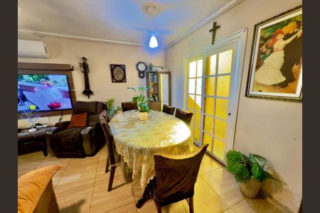 Casa para alugar com 3 quartos, 210m² em Nonoai, Porto Alegre