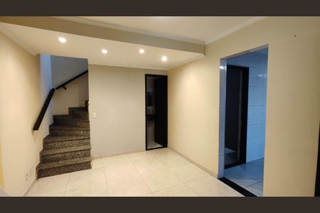 Casa à venda com 3 quartos, 116m² em Jardim Helena, São Paulo