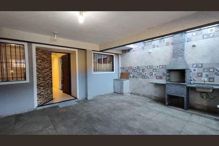 Garagem de casa à venda com 3 quartos, 116m² em Jardim Helena, São Paulo