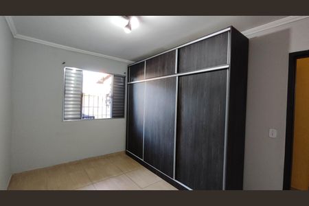Casa à venda com 116m², 3 quartos e 2 vagas Casa à venda com 116m², 3 quartos e 2 vagasQuarto 1