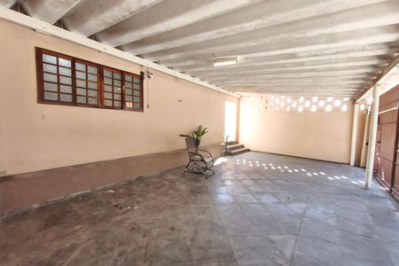Quintal - Garagem de casa à venda com 2 quartos, 250m² em Jardim Petropolis, Campinas