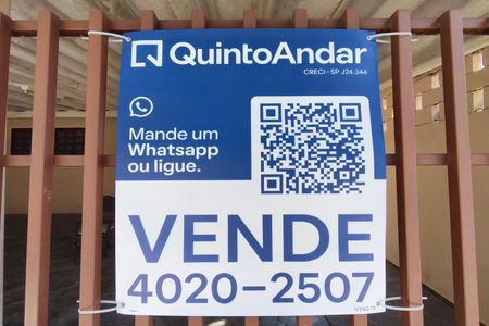 PLACA INSTALADA NA FACHADA de casa à venda com 2 quartos, 250m² em Jardim Petropolis, Campinas