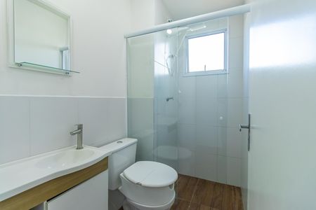 Banheiro de apartamento para alugar com 2 quartos, 48m² em Chácara Granja Velha, Cotia