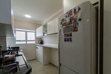 Apartamento à venda com 56m², 2 quartos e 1 vaga Apartamento à venda com 56m², 2 quartos e 1 vagaCozinha e Área de Serviço