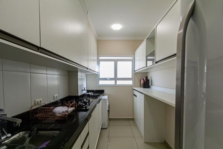 Apartamento à venda com 56m², 2 quartos e 1 vaga Apartamento à venda com 56m², 2 quartos e 1 vagaCozinha e Área de Serviço