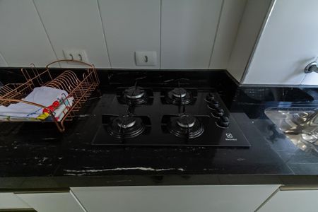 Apartamento à venda com 56m², 2 quartos e 1 vaga Apartamento à venda com 56m², 2 quartos e 1 vagaCozinha e Área de Serviço