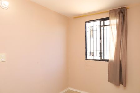 Quarto 2 de apartamento para alugar com 2 quartos, 55m² em Cidade Tiradentes, São Paulo