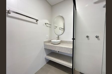 Apartamento para alugar com 99m², 3 quartos e 1 vaga Apartamento para alugar com 99m², 3 quartos e 1 vagaBanheiro Social