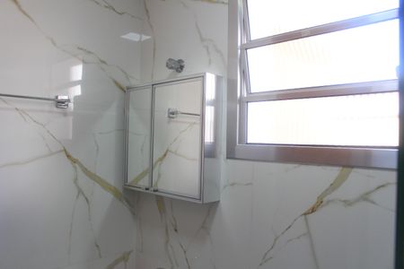 Casa para alugar com 300m², 4 quartos e 4 vagasBanheiro 1
