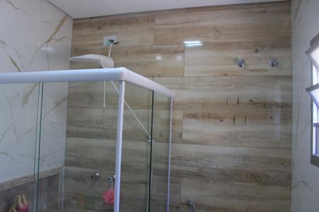 Casa para alugar com 300m², 4 quartos e 4 vagasBanheiro da Suíte 2
