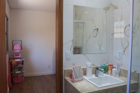 Casa para alugar com 300m², 4 quartos e 4 vagasBanheiro da Suíte 2