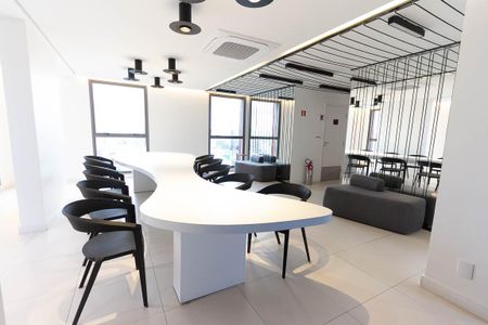 Studio à venda com 18m², 1 quarto e sem vaga Studio à venda com 18m², 1 quarto e sem vagaSala de reuniões
