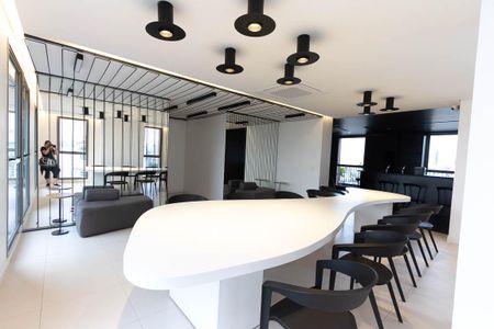Studio à venda com 18m², 1 quarto e sem vaga Studio à venda com 18m², 1 quarto e sem vagaSala de reuniões