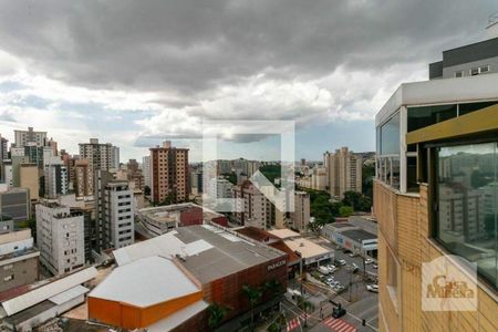 Apartamento para alugar com 180m², 3 quartos e 2 vagas