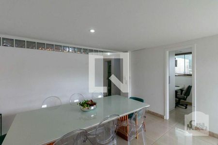 Apartamento para alugar com 180m², 3 quartos e 2 vagas