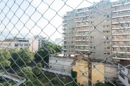 Apartamento à venda com 56m², 1 quarto e 1 vagaVista