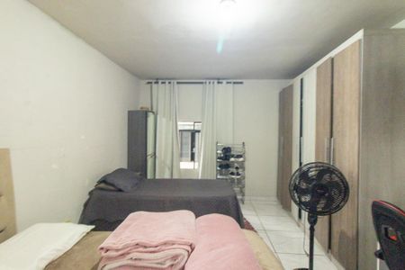 Casa à venda com 720m², 3 quartos e 2 vagas Casa à venda com 720m², 3 quartos e 2 vagasQuarto 2