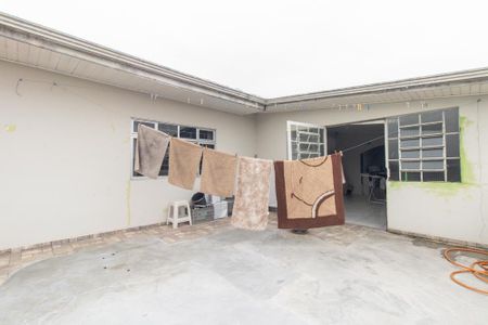 Casa à venda com 720m², 3 quartos e 2 vagas Casa à venda com 720m², 3 quartos e 2 vagasTerraço