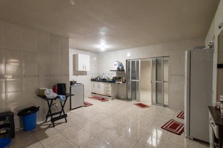 Casa à venda com 720m², 3 quartos e 2 vagas Casa à venda com 720m², 3 quartos e 2 vagasCozinha