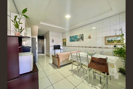 Casa para alugar com 160m², 4 quartos e 4 vagas