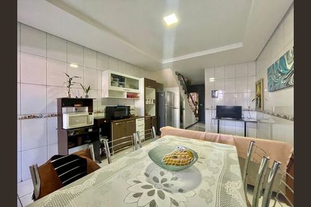 Casa para alugar com 160m², 4 quartos e 4 vagas