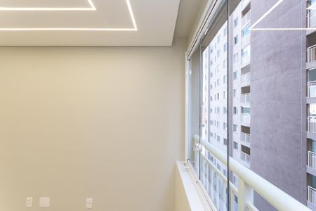 Varanda Estendida de apartamento para alugar com 2 quartos, 34m² em Parque Industrial Tomas Edson, São Paulo