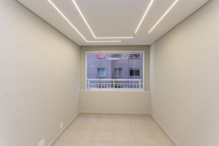 Sala de apartamento para alugar com 2 quartos, 34m² em Parque Industrial Tomas Edson, São Paulo