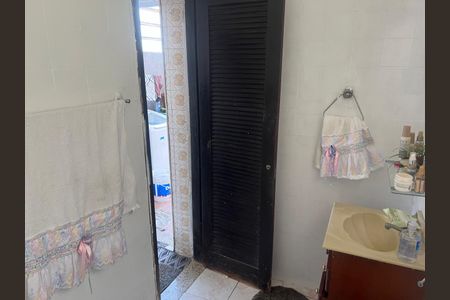 Banheiro de casa para alugar com 2 quartos, 90m² em Piedade, Rio de Janeiro