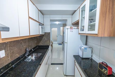 Casa de condomínio à venda com 115m², 2 quartos e 1 vaga Casa de condomínio à venda com 115m², 2 quartos e 1 vagaCozinha
