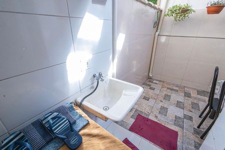 Casa de condomínio à venda com 115m², 2 quartos e 1 vaga Casa de condomínio à venda com 115m², 2 quartos e 1 vagaArea de serviço