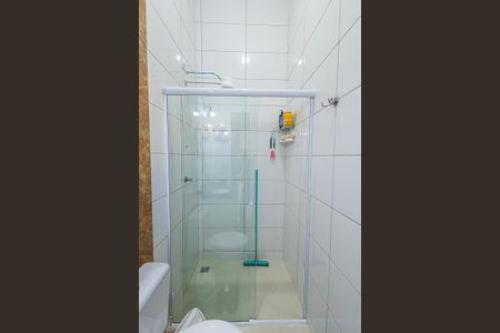 Banheiro de casa de condomínio à venda com 2 quartos, 115m² em Jardim Guanabara, Belo Horizonte