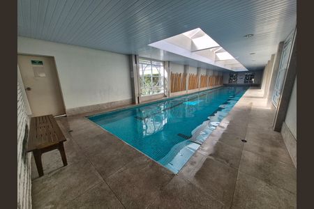 Apartamento para alugar com 65m², 2 quartos e 2 vagasÁrea comum - Piscina Coberta