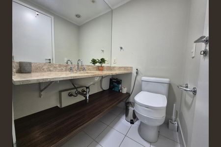 Apartamento para alugar com 65m², 2 quartos e 2 vagasBanheiro da Suíte