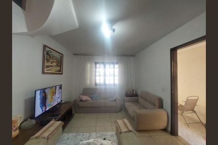 Sala de casa para alugar com 4 quartos, 120m² em Parque das Arvores, São Paulo