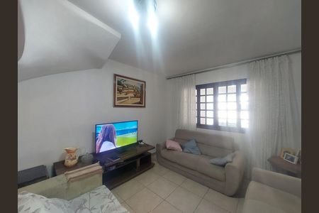 Casa para alugar com 4 quartos, 120m² em Parque das Arvores, São Paulo