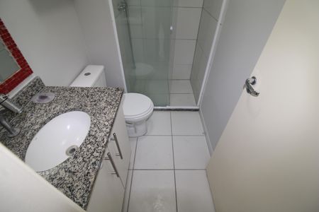 Banheiro de apartamento para alugar com 2 quartos, 50m² em Vila Dom Pedro Ii, São Paulo