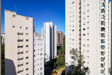 Apartamento à venda com 128m², 3 quartos e 4 vagas Apartamento à venda com 128m², 3 quartos e 4 vagasVista da Suíte