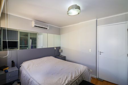 Apartamento à venda com 128m², 3 quartos e 4 vagas Apartamento à venda com 128m², 3 quartos e 4 vagasSuíte