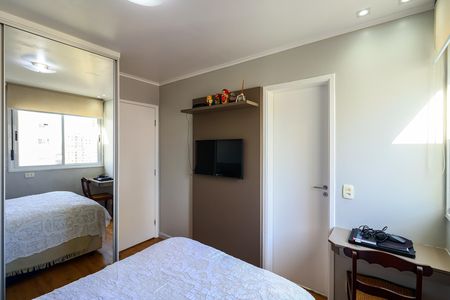 Apartamento à venda com 128m², 3 quartos e 4 vagas Apartamento à venda com 128m², 3 quartos e 4 vagasSuíte 2