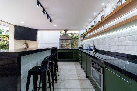 Apartamento à venda com 128m², 3 quartos e 4 vagas Apartamento à venda com 128m², 3 quartos e 4 vagasÁrea comum