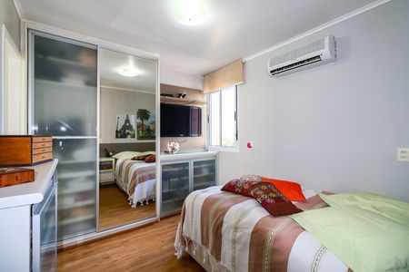 Apartamento à venda com 128m², 3 quartos e 4 vagas Apartamento à venda com 128m², 3 quartos e 4 vagasQuarto