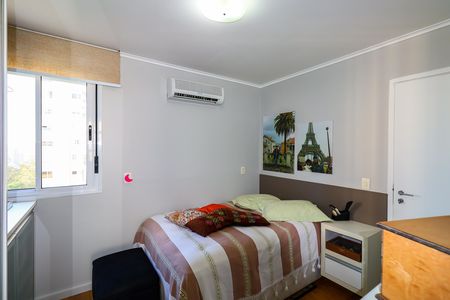 Apartamento à venda com 128m², 3 quartos e 4 vagas Apartamento à venda com 128m², 3 quartos e 4 vagasQuarto