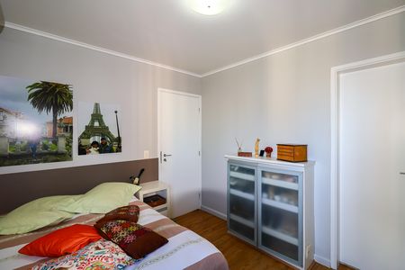 Apartamento à venda com 128m², 3 quartos e 4 vagas Apartamento à venda com 128m², 3 quartos e 4 vagasQuarto