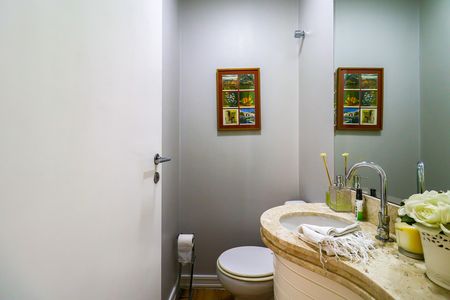 Apartamento à venda com 128m², 3 quartos e 4 vagas Apartamento à venda com 128m², 3 quartos e 4 vagasLavabo